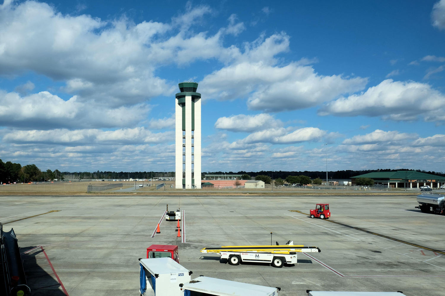 Man charged after allegedly attacking flight attendant, swallowing rosary beads