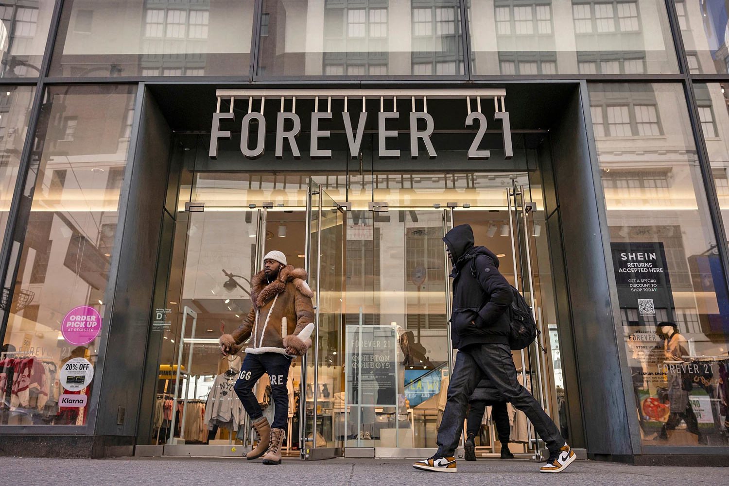 Forever 21 set to shut down its U.S. operations as it files for bankruptcy