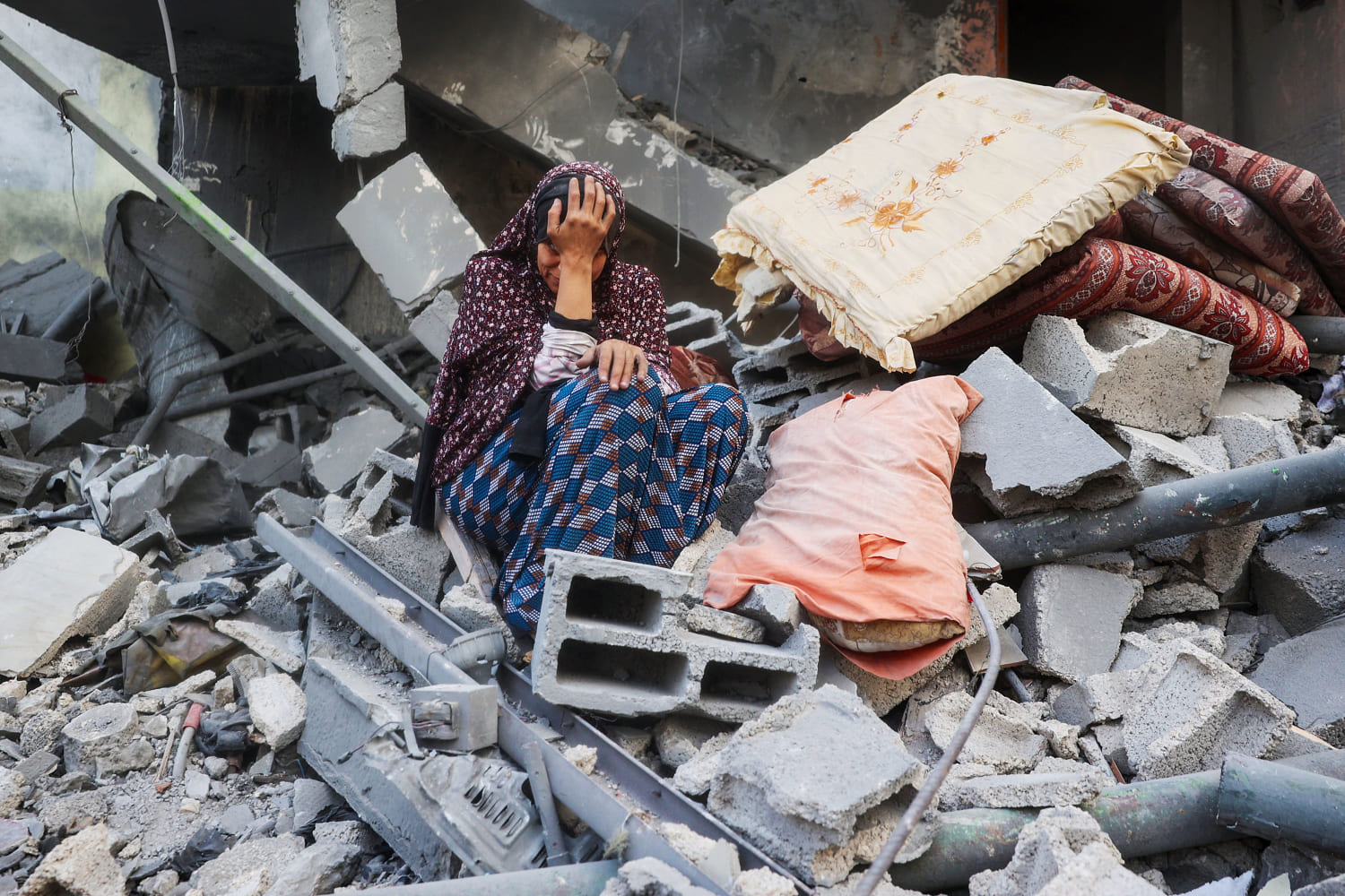 Israeli strikes kill hundreds in Gaza as ceasefire teeters on the brink