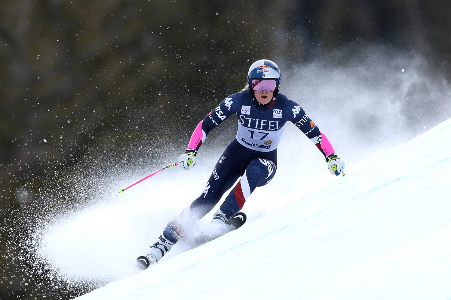 Lindsey Vonn makes history with second-place finish in World Cup race