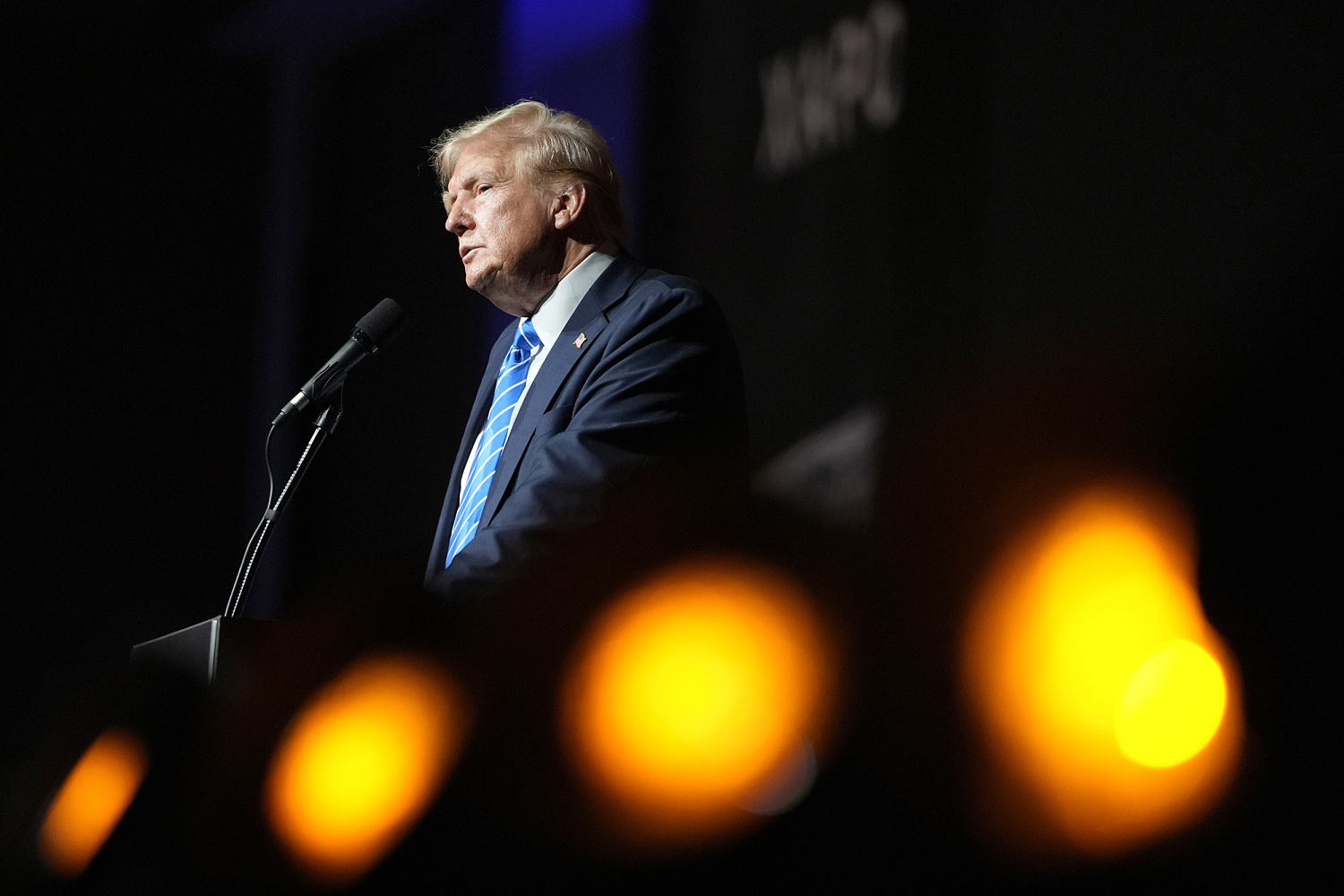 I’m a corruption expert — and I’ve never seen a grift as blatant as Trump’s meme coin dinner