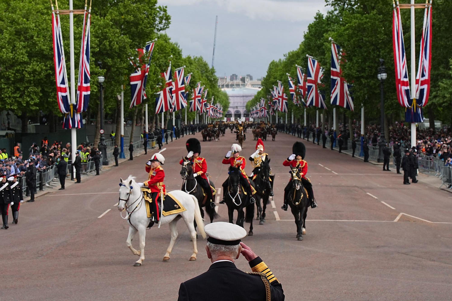 Thousands gather in London to mark the 80th anniversary of the end of WWII in Europe