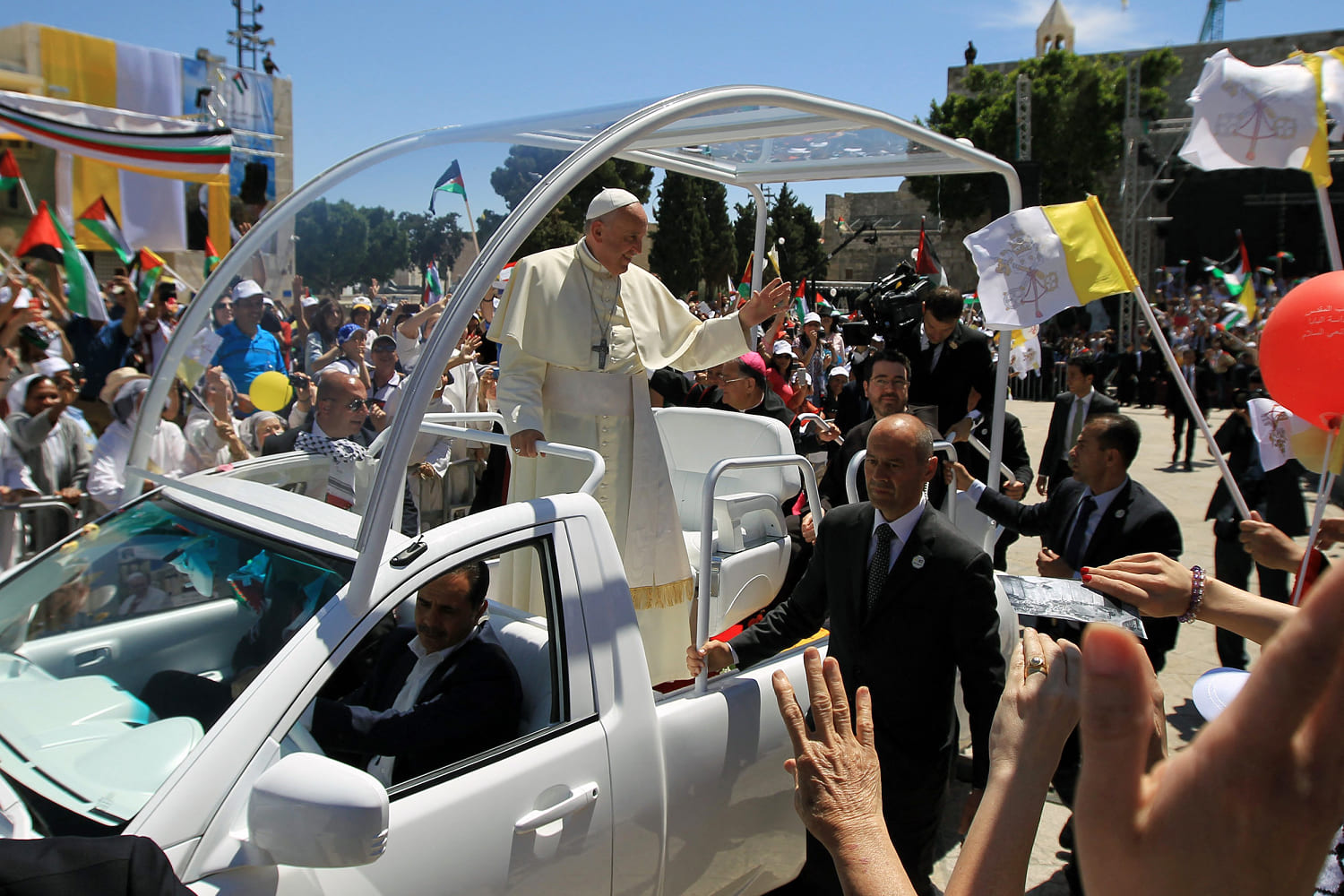 Pope Francis donated popemobile to serve as mobile health unit for Gaza children