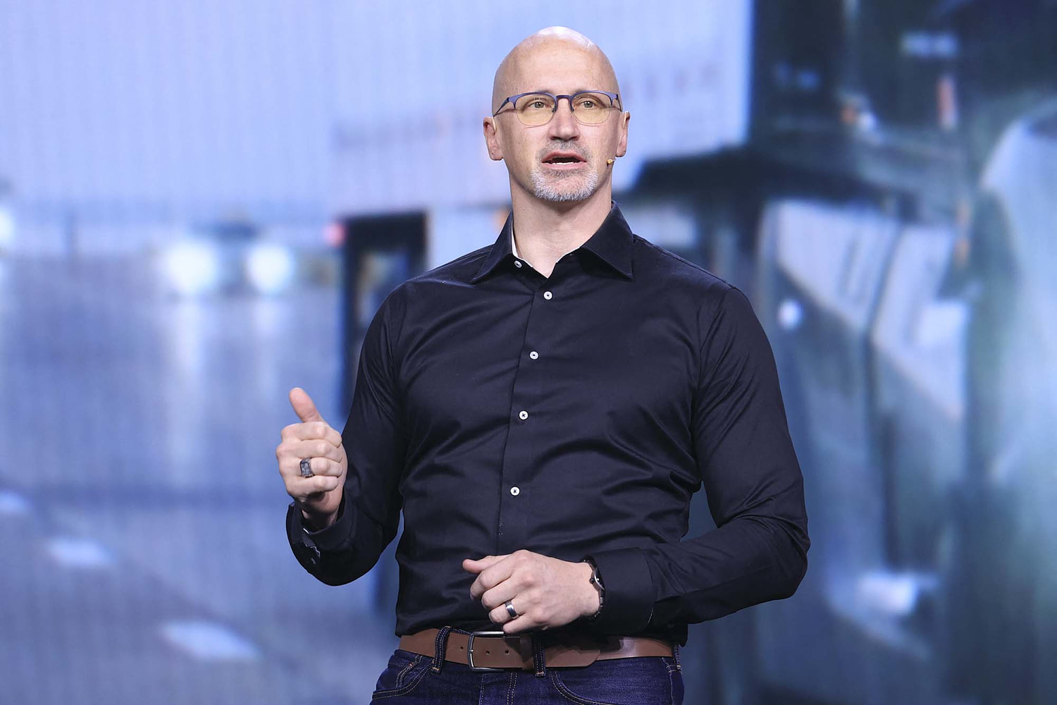 GM hires ex-Tesla, Aurora exec as chief product officer