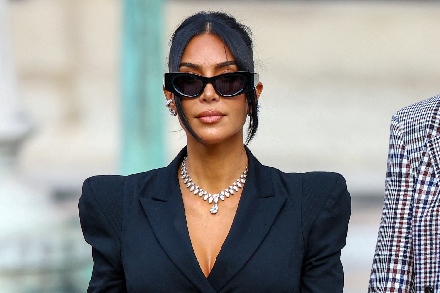 Guilty verdicts for 8 of 10 charged with armed robbery of Kim Kardashian