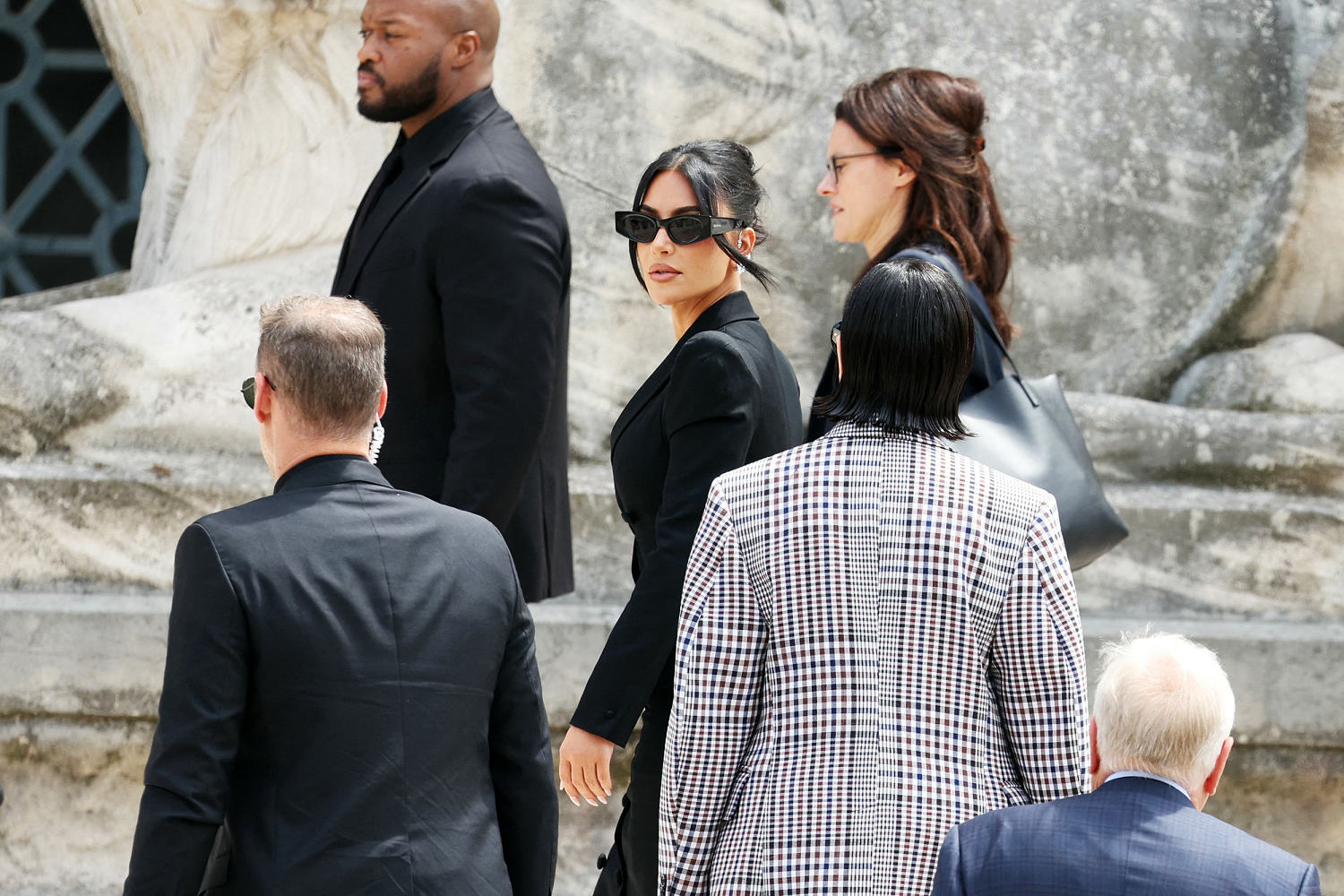 Kim Kardashian to testify against 'grandpa robbers' in Paris trial over $9M jewelry heist