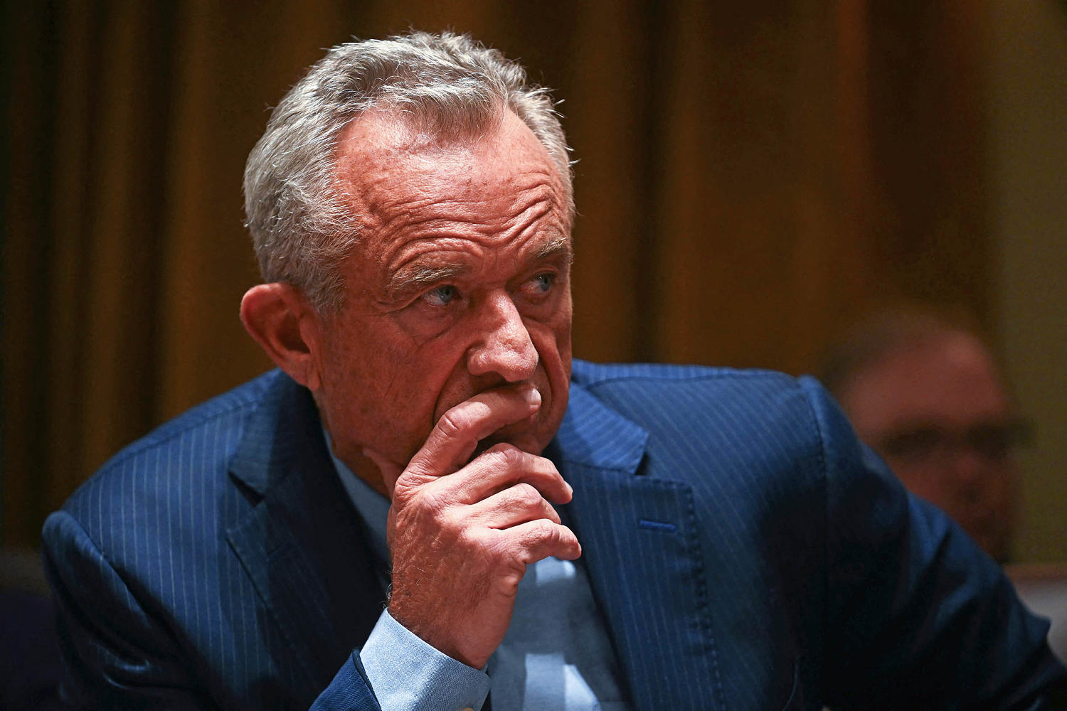 RFK Jr. и его повестка дня «Маха» заставляют некоторых республиканцев нервничать, когда они смотрят в средние