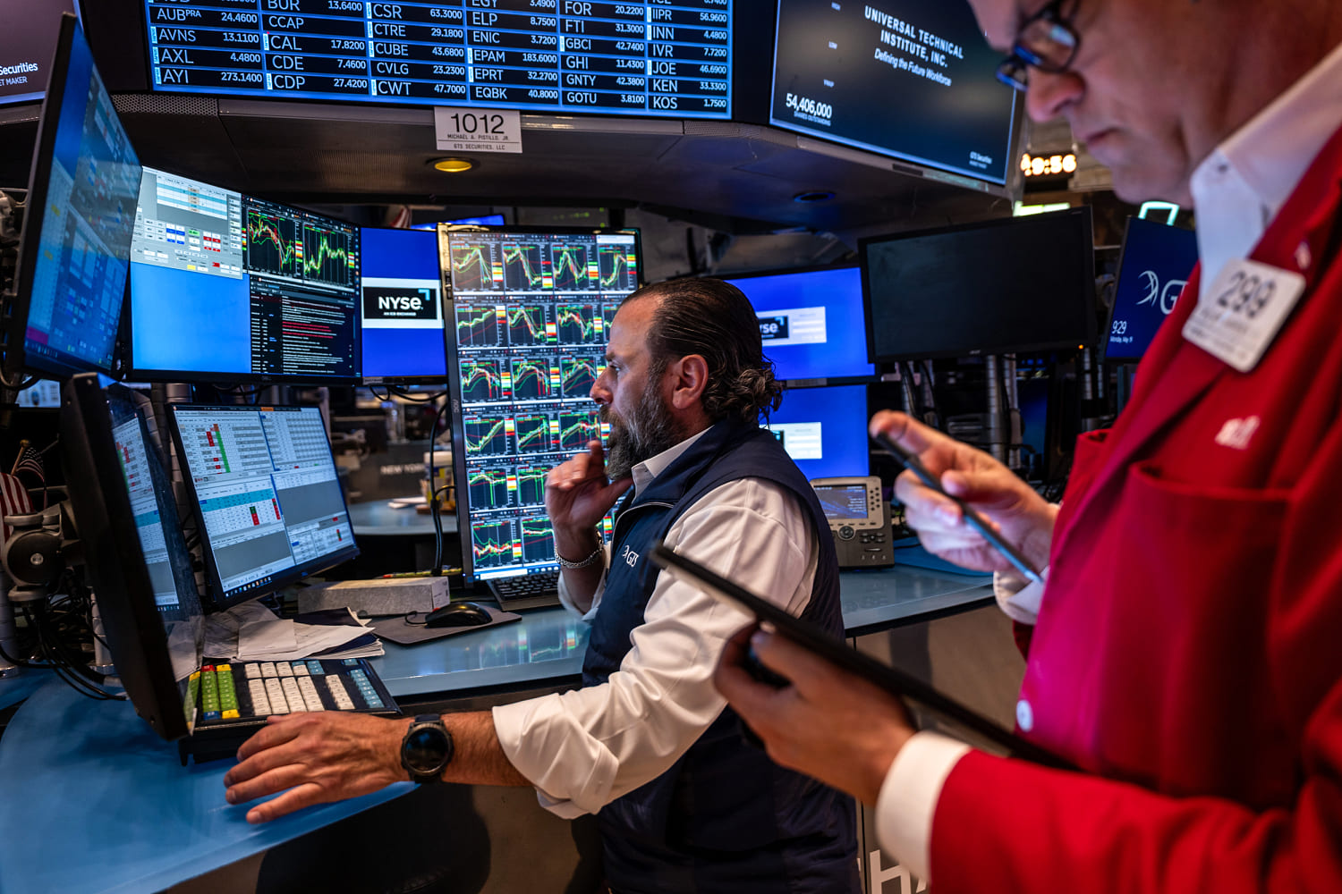 Investors shrug off Moody's downgrade as stocks, U.S. borrowing costs stay largely flat