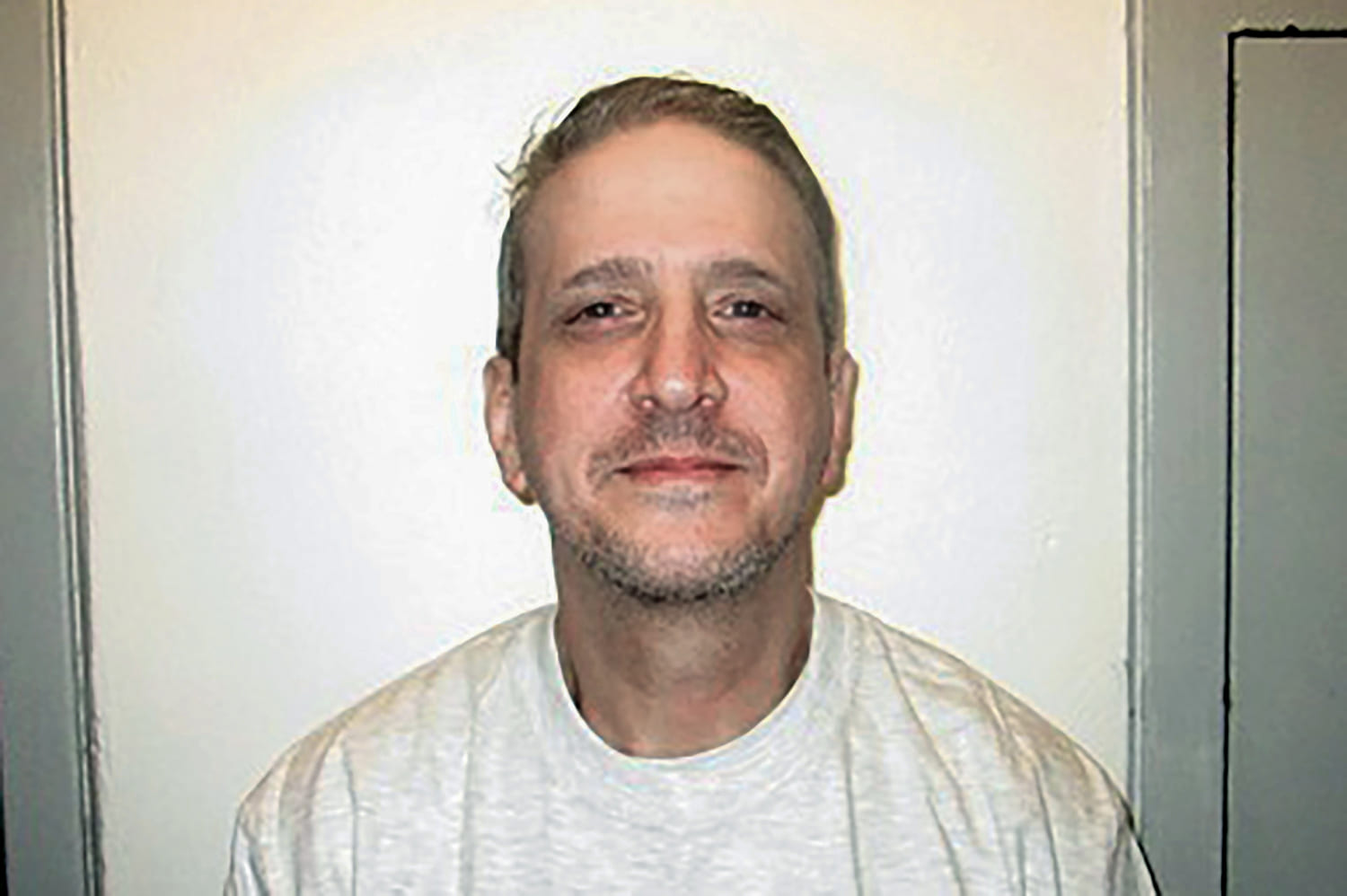 Oklahoma inmate Richard Glossip to face new murder trial but without death penalty