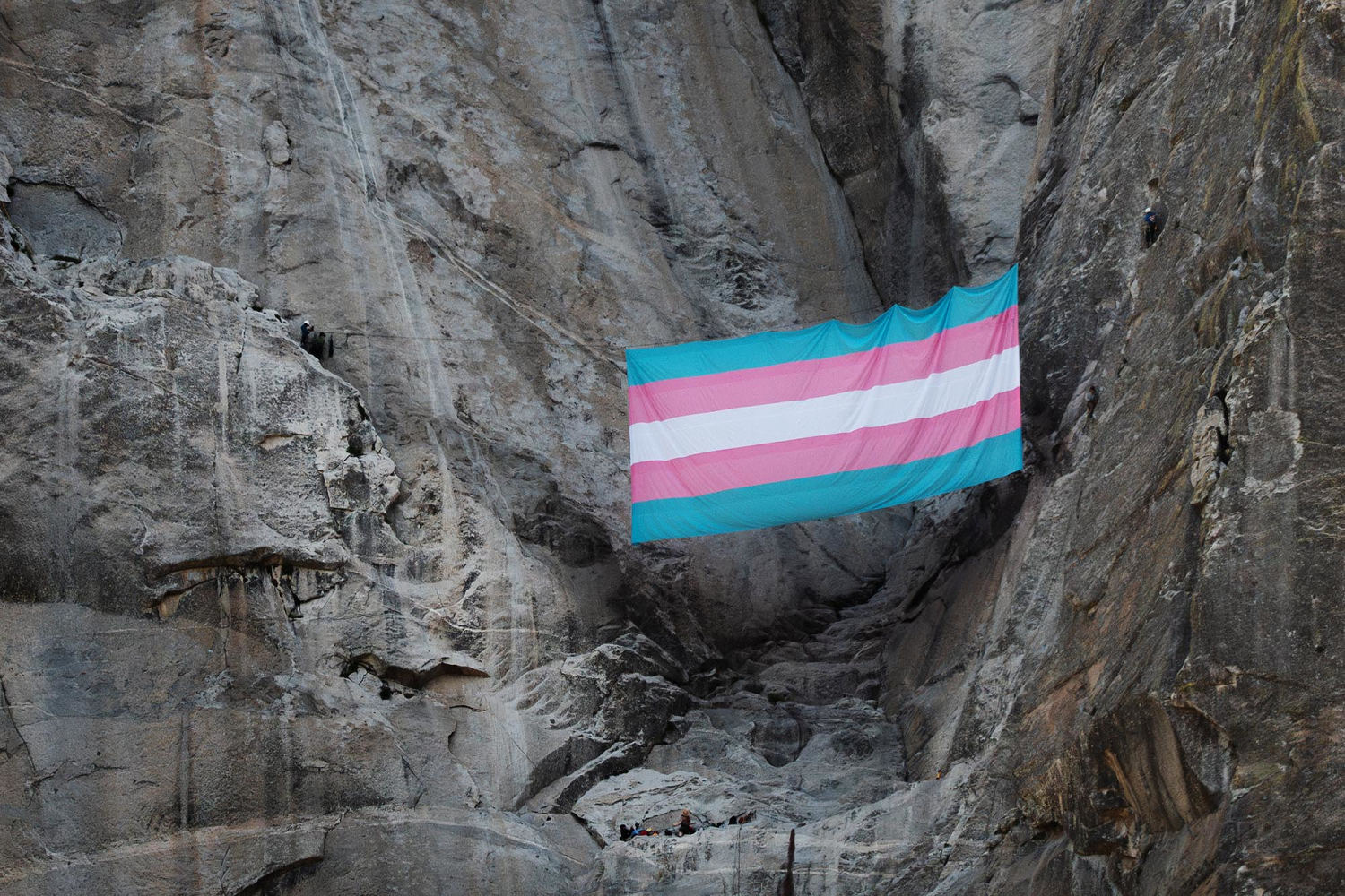 Yosemite climbers unfurl transgender pride flag on iconic El Capitan