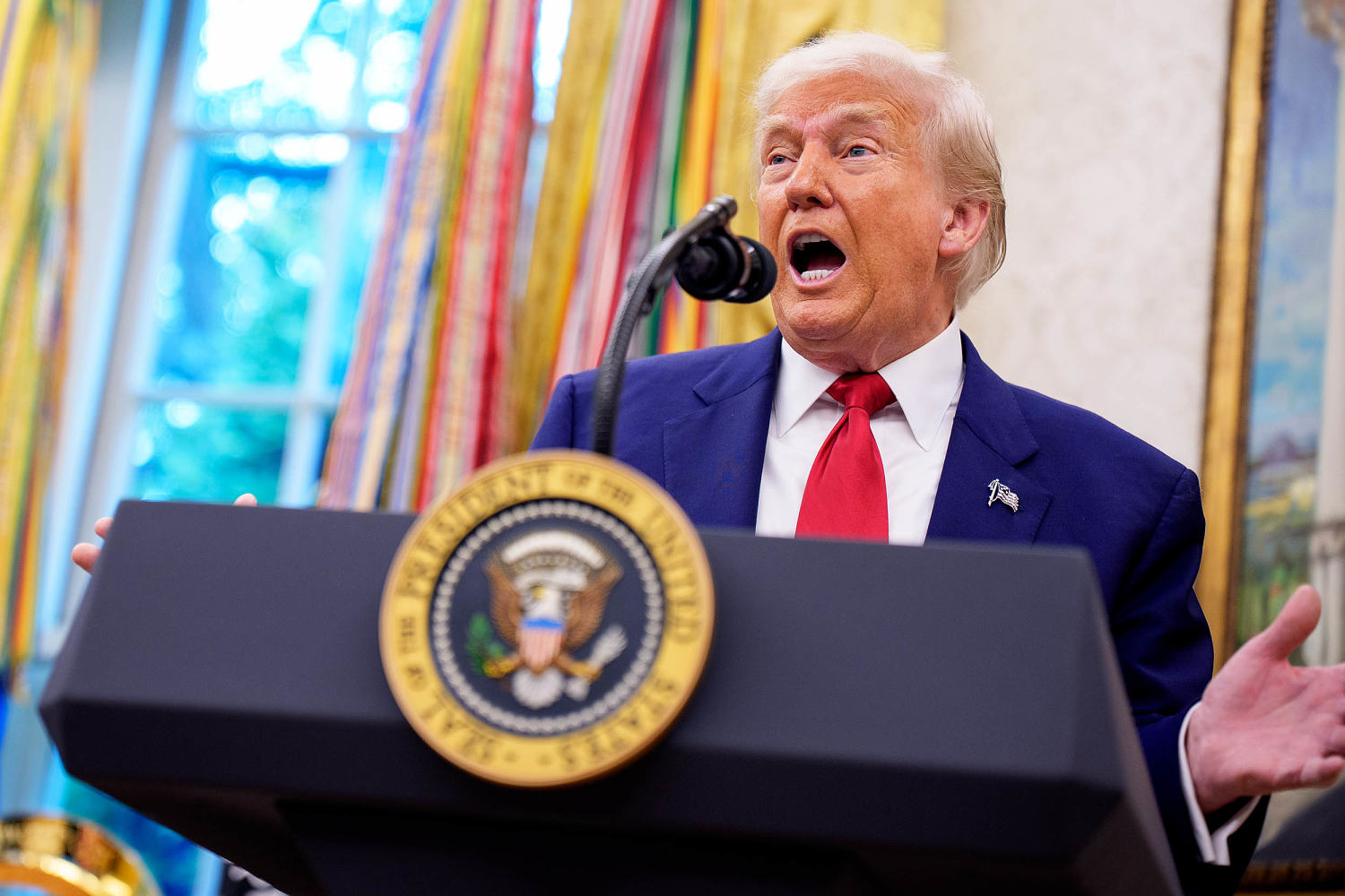 Appeals court allows Trump tariffs to continue temporarily