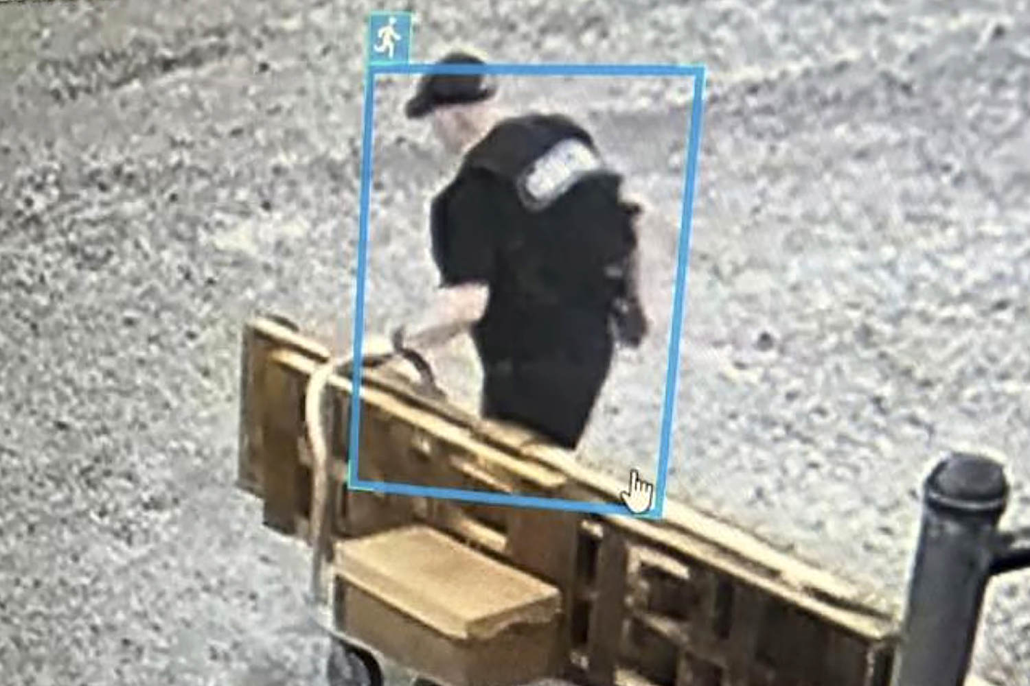 Did having a job in the prison kitchen help 'Devil in the Ozarks' police chief escape?