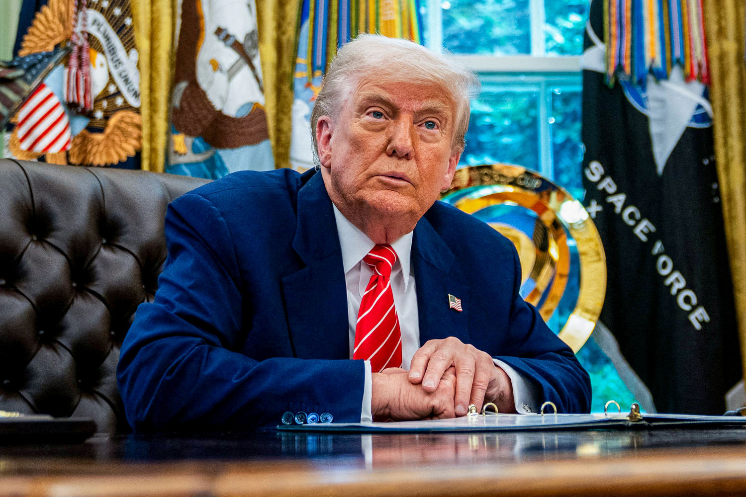 Trump pardons 2 divers who freed 19 sharks off the coast of Florida