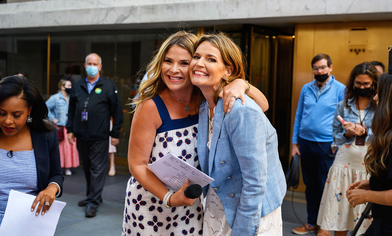 Are You and Your Best Friend 'Jenna & Friends' Super Fans?