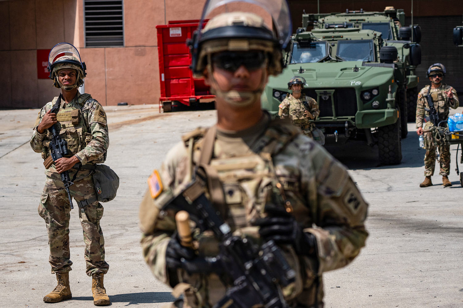 Some Los Angeles officials fear Marines' 'rules of force'