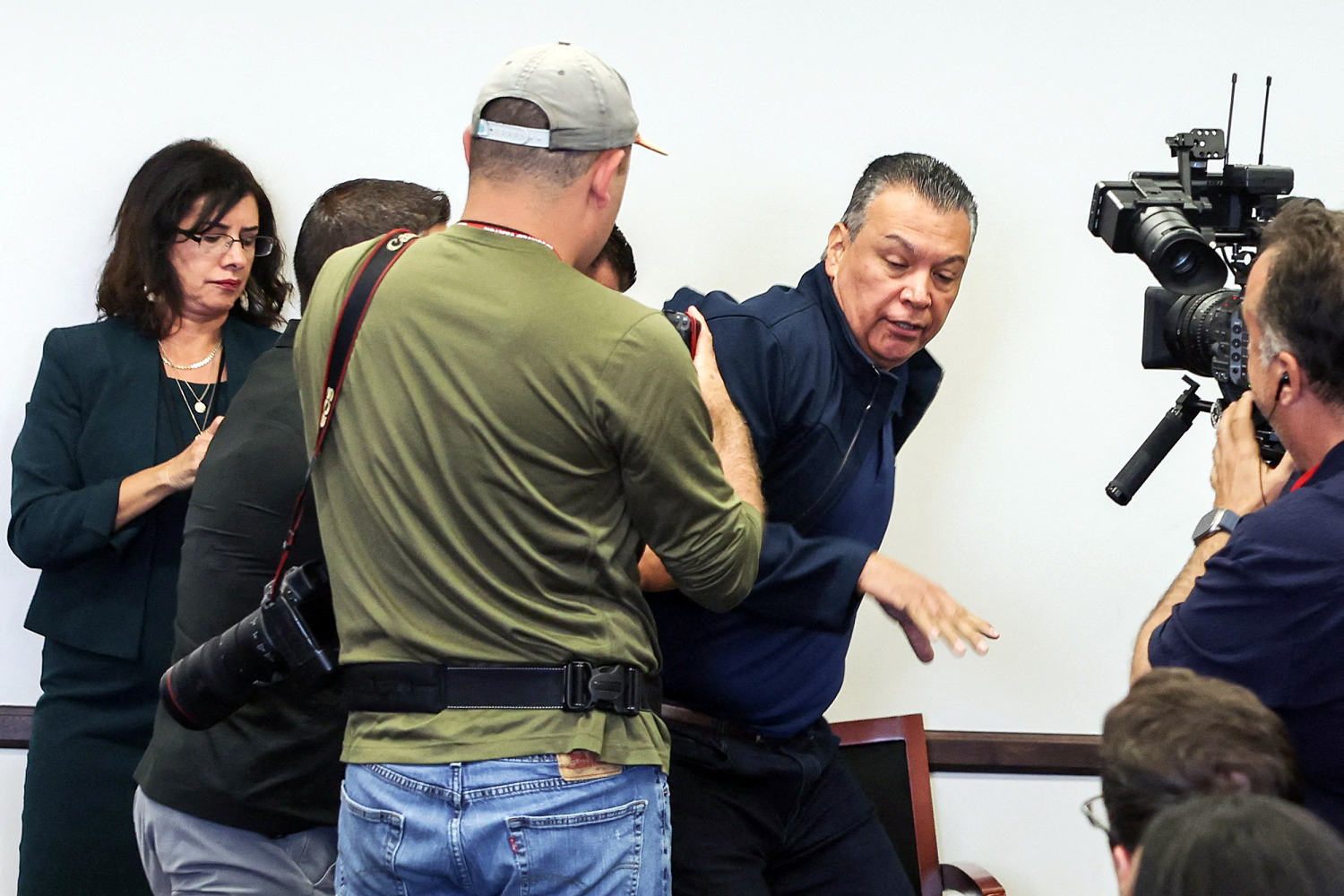 Democratic Sen. Alex Padilla forcibly removed after trying to question DHS Secretary Noem