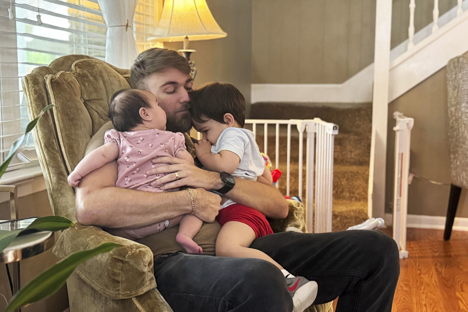 ICE detains Marine Corps veteran's wife who was still breastfeeding their 3-month-old