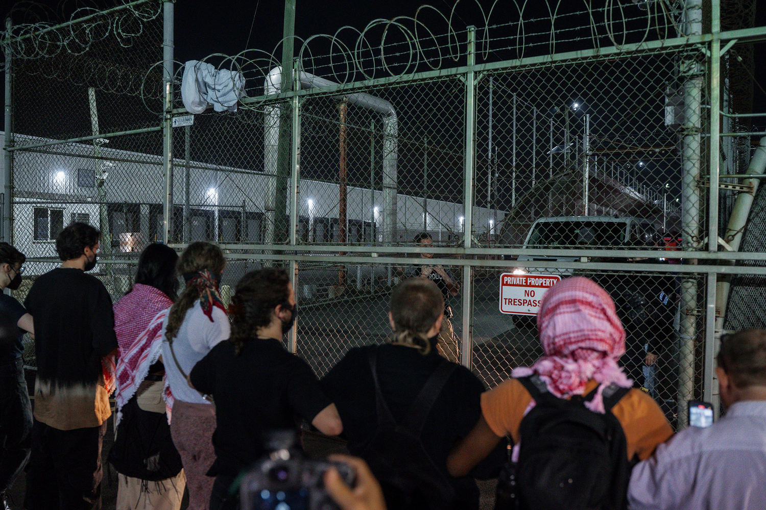 Immigrants in overcapacity ICE detention say they're hungry, raise food quality concerns