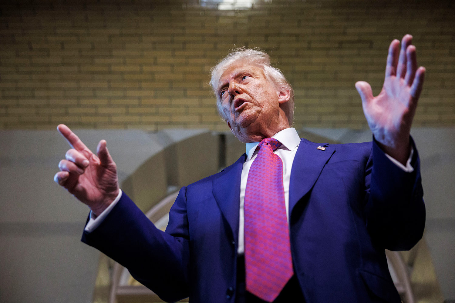 As the Republican megabill faces crunch time, Trump pushes a fraudulent claim about taxes