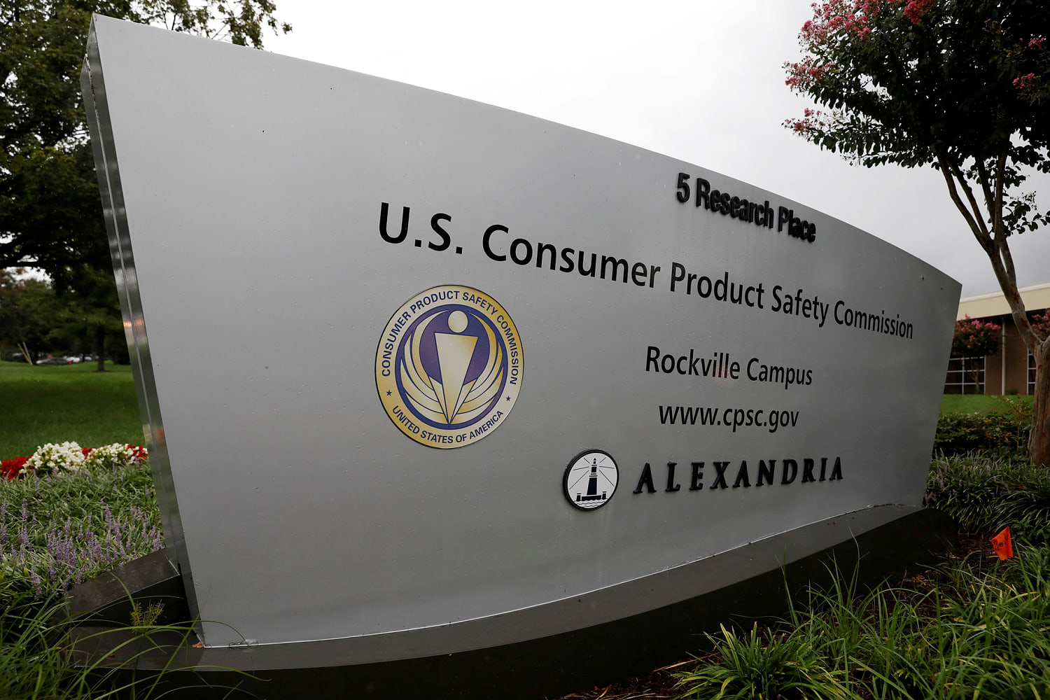 Trump asks Supreme Court to let him fire consumer product safety agency members