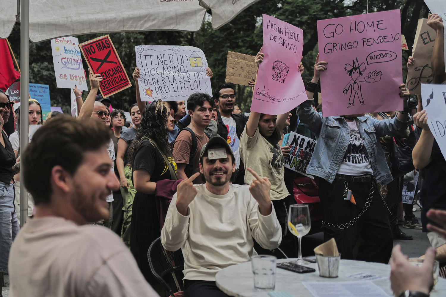 Protests against surging mass tourism in Mexico City end in vandalism, harassment of tourists