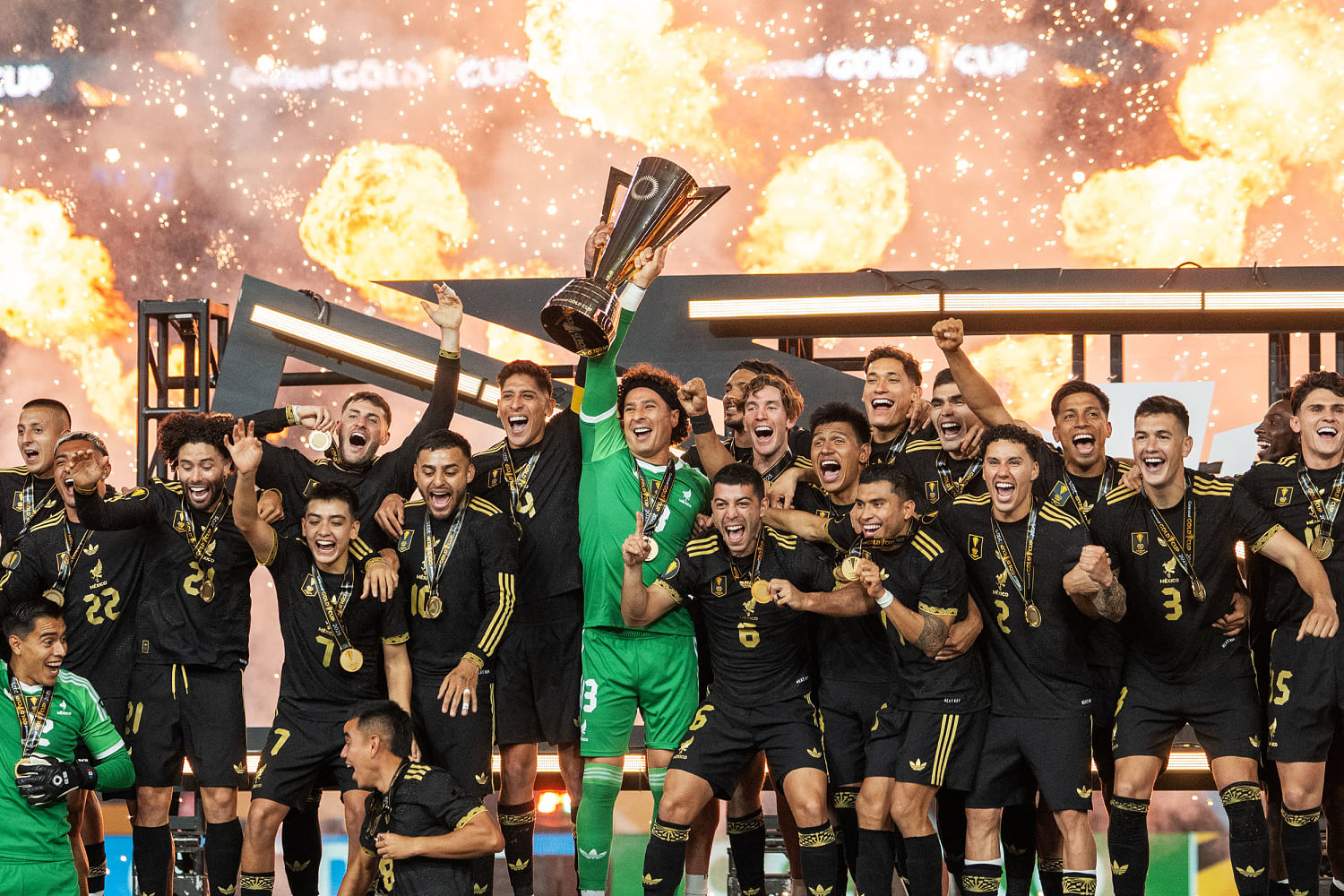 Mexico beats U.S. 2-1 to win 10th Gold Cup title