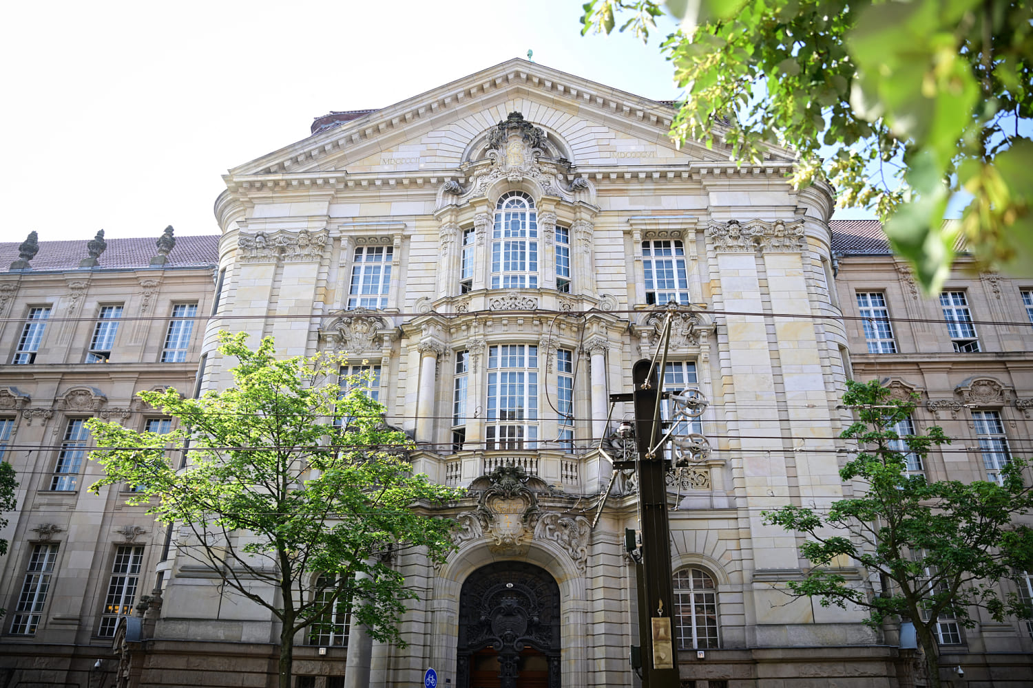 Doctor accused of murdering 15 patients goes on trial in Germany