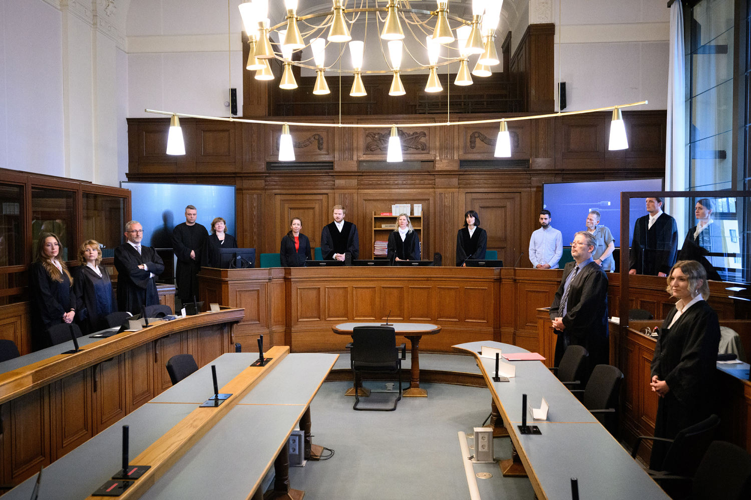 Doctor accused of murdering 15 patients goes on trial in Germany