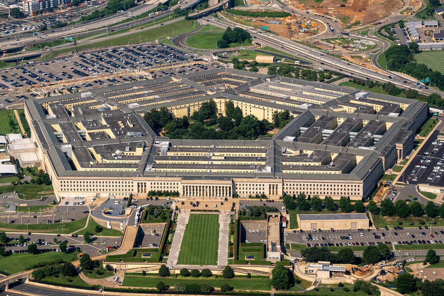 Anthropic, Google, OpenAI and xAI granted up to $200 million for AI work from Defense Department