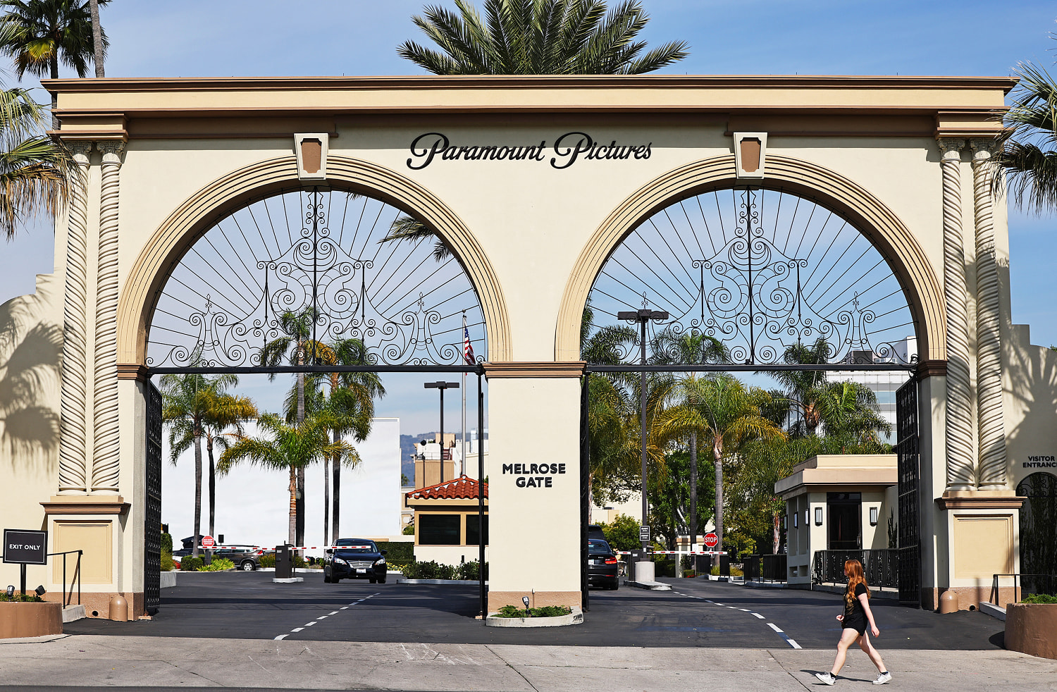 Just 3 weeks after controversial Paramount settlement, FCC approves merger deal