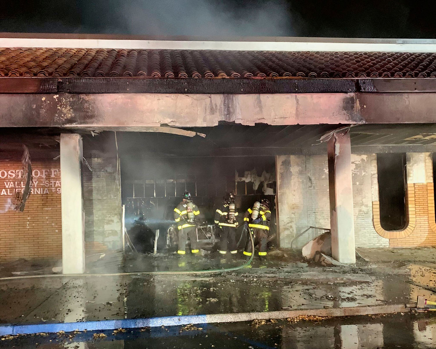 Man drives vehicle into California post office, which erupts in flames