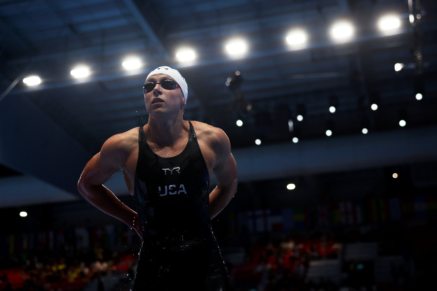 Katie Ledecky wins seventh consecutive world title in 800 freestyle