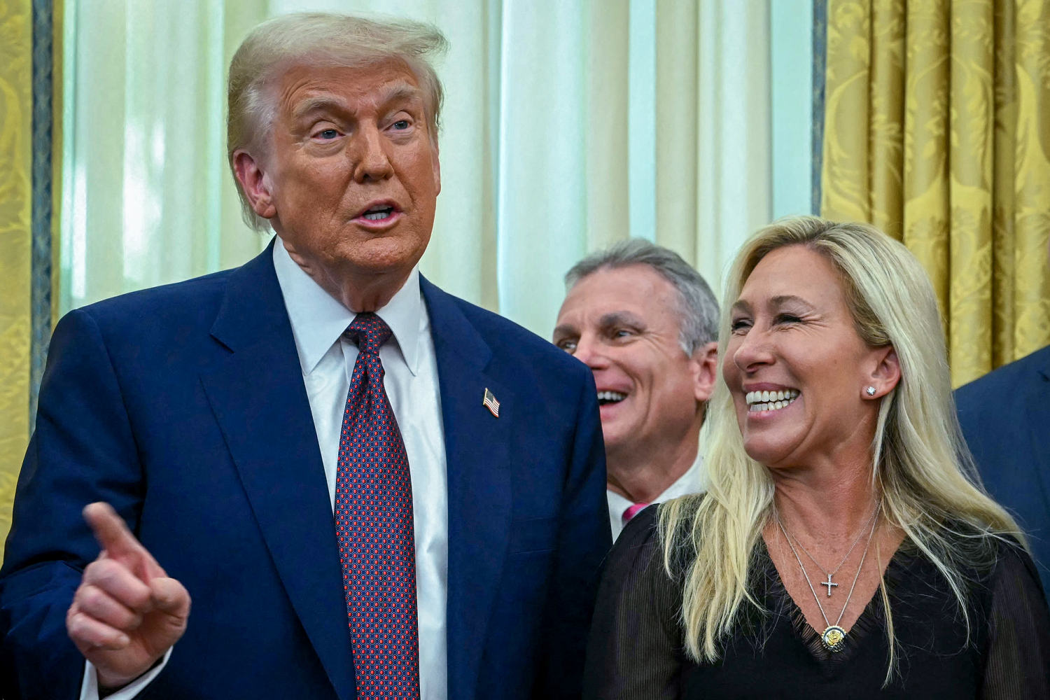 Trump claims he’s launching a new census, seizing on an idea from the Republican fringe