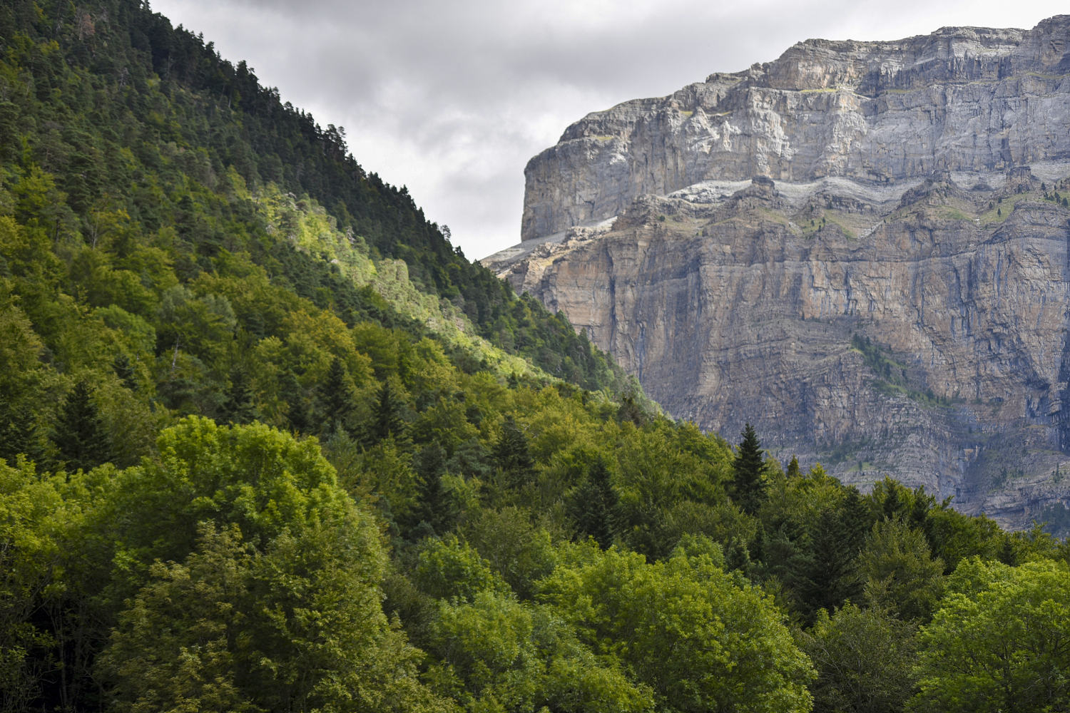 American hiker missing in Spain is found dead