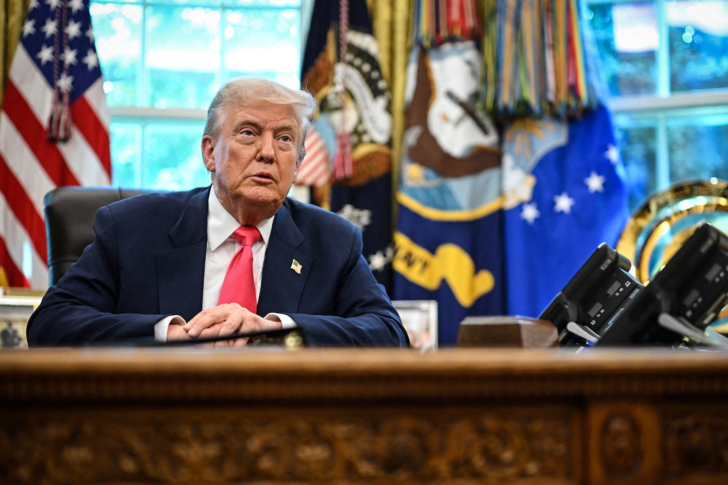Trump says he'll sign executive order to try to get rid of mail-in ballots, voting machines