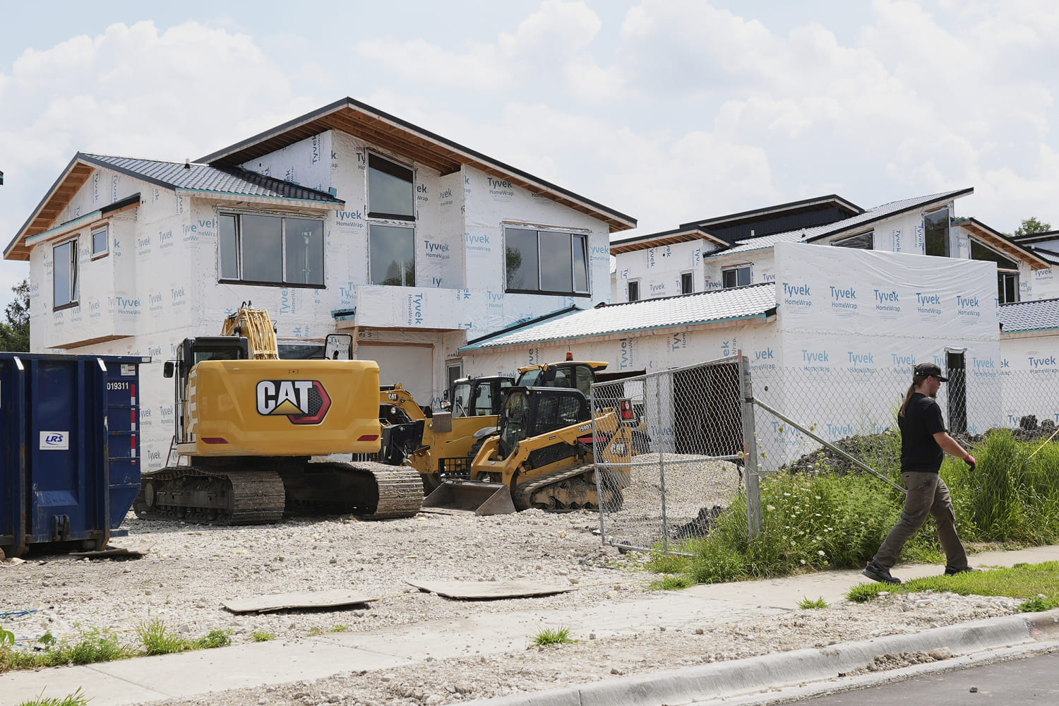 Housing freeze: High costs leave some buyers and current owners in the lurch