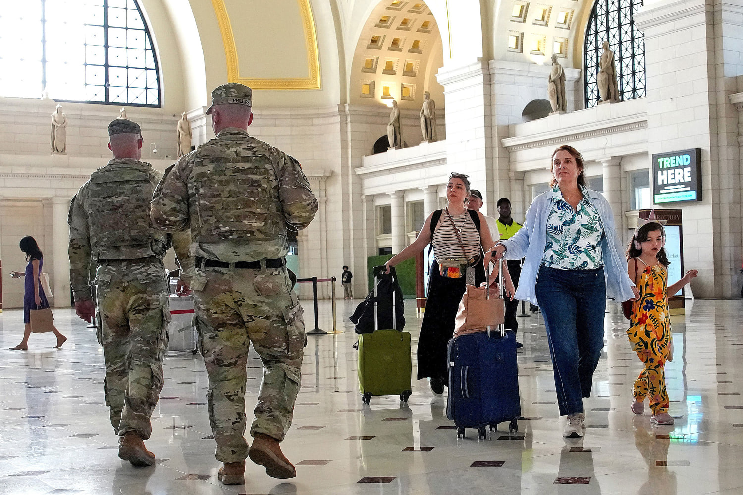 Why National Guard troops are now picking up trash in D.C.