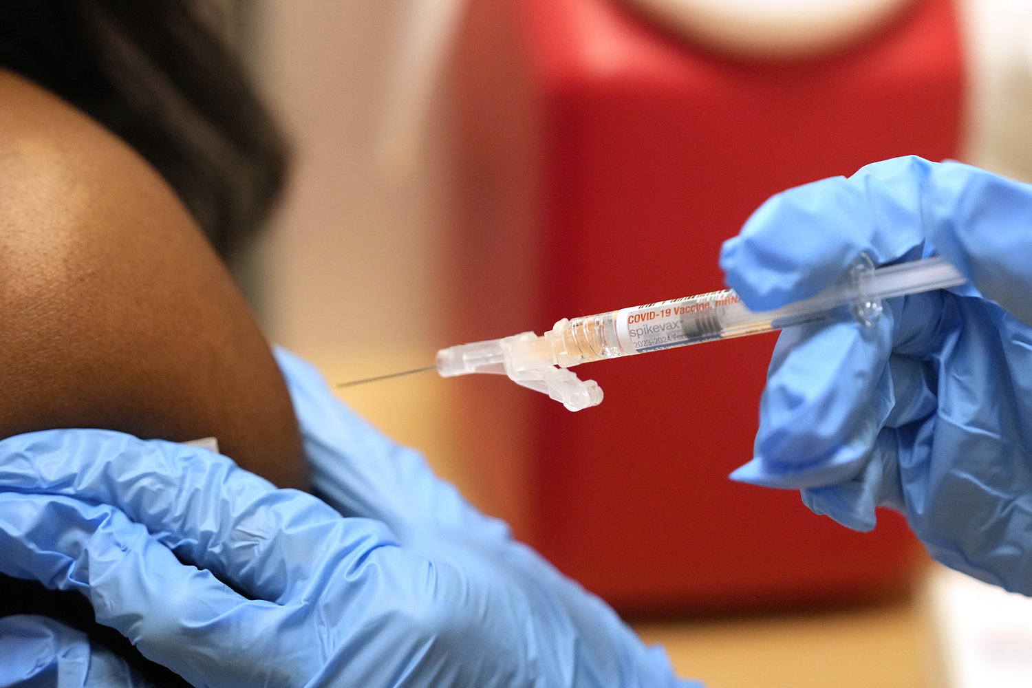 Delayed vaccine meeting, shifting policies make it difficult for people to get Covid shot at pharmacies