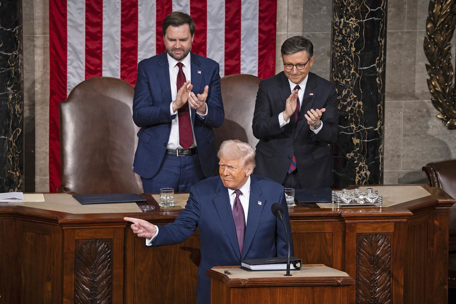 The two major forces shaping Trump's second midterm election