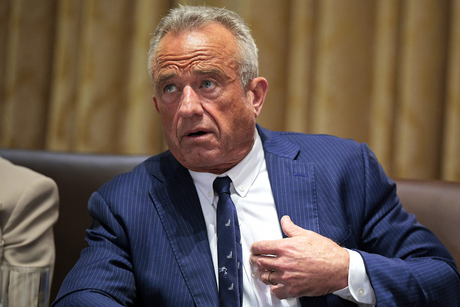 Bipartisan group of former CDC directors cast RFK Jr. as 'dangerous'