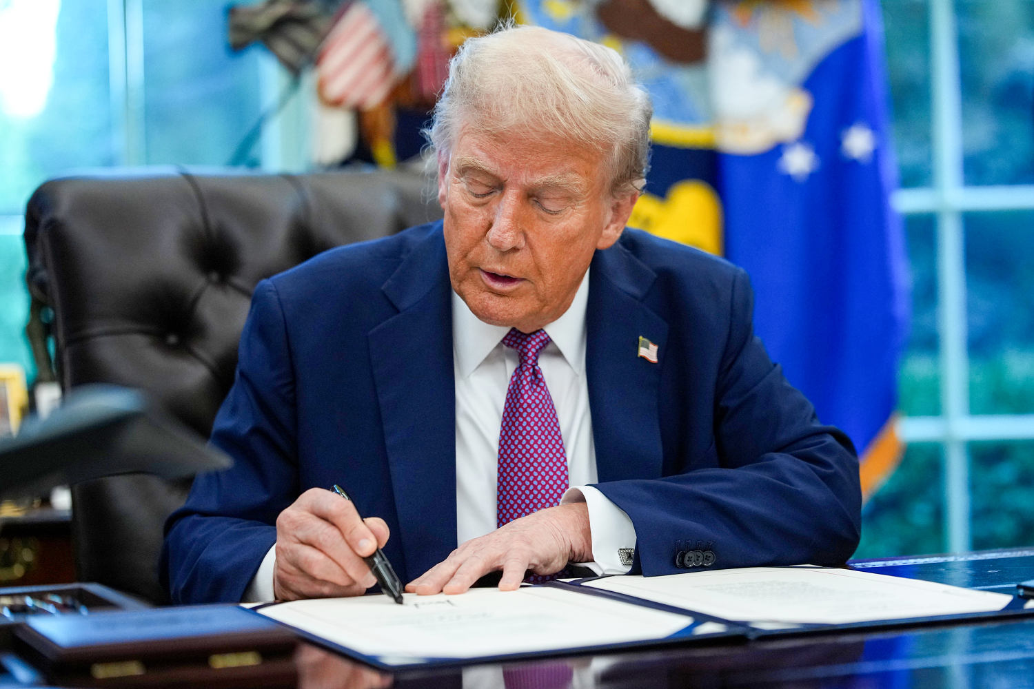 Trump signs executive order to blacklist countries that illegally detain Americans