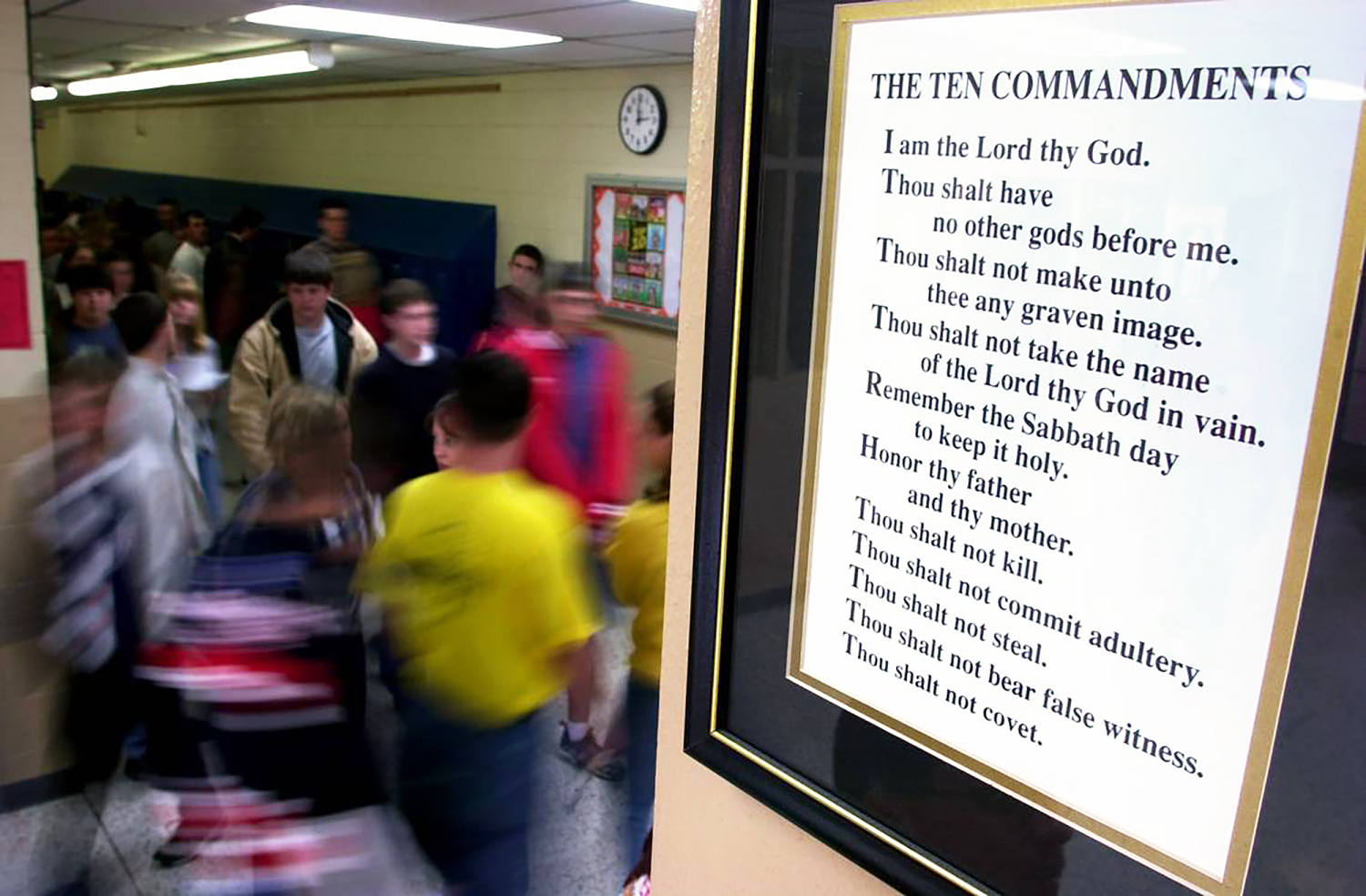 'Risky game': How some Texas teachers are tackling the Ten Commandments law in classrooms