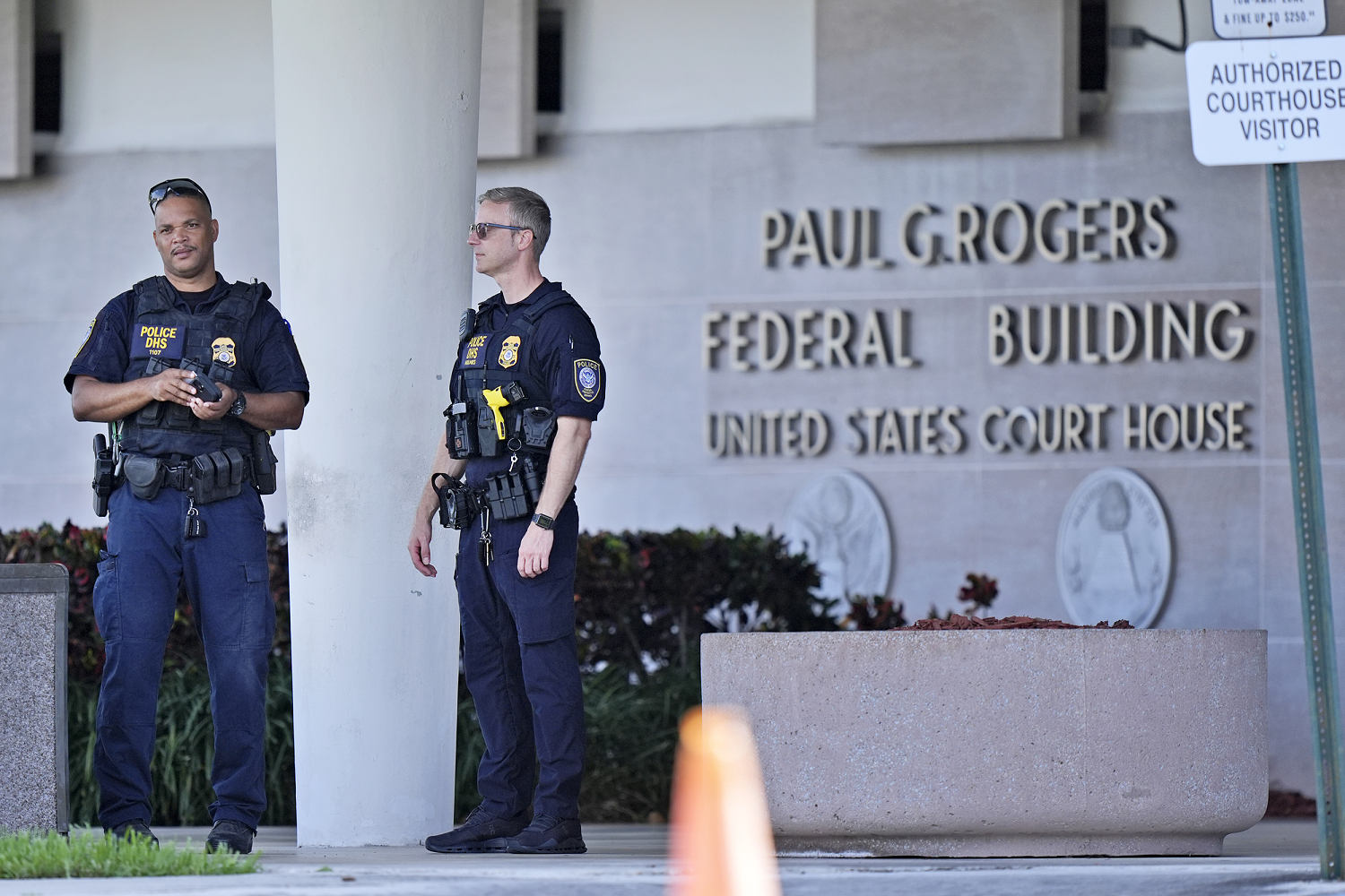Republican bill would fund extra security for Supreme Court but omits lower court judges