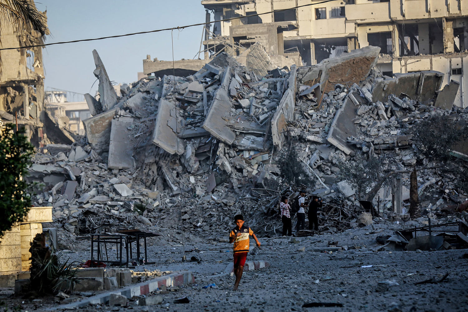 Trump's Gaza peace plan met with support, and skepticism, as world awaits Hamas response