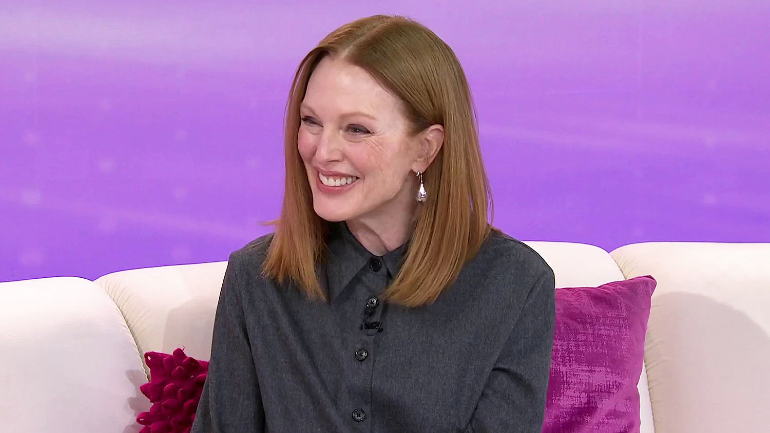 Julianne Moore Has Cheeky Response to Her Bob Haircut Making Headlines