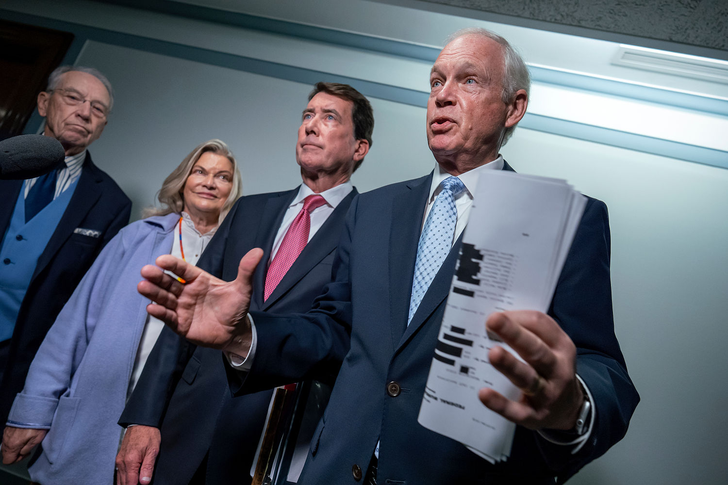 The FBI analyzed Republican lawmakers' phone records during Jan. 6 probe, GOP senators say
