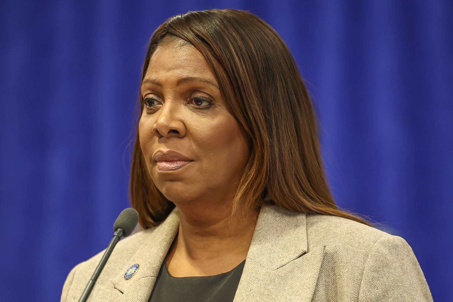 Letitia James, a Trump opponent, is indicted by a grand jury on bank fraud charge