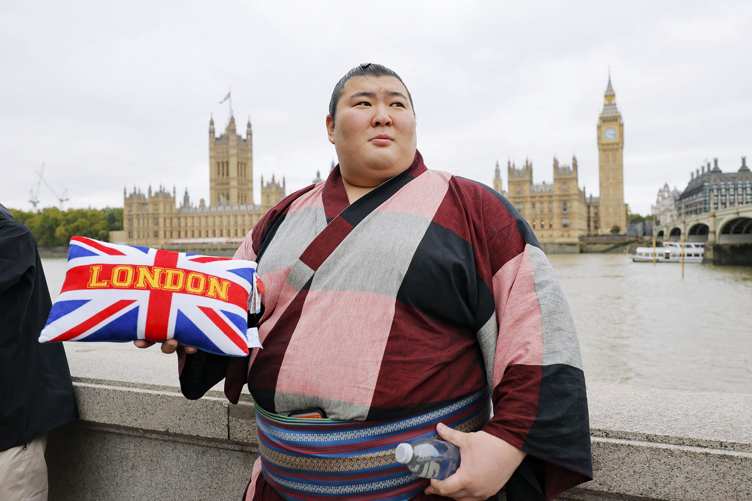 Sumo wrestlers — and their appetites — slam into London