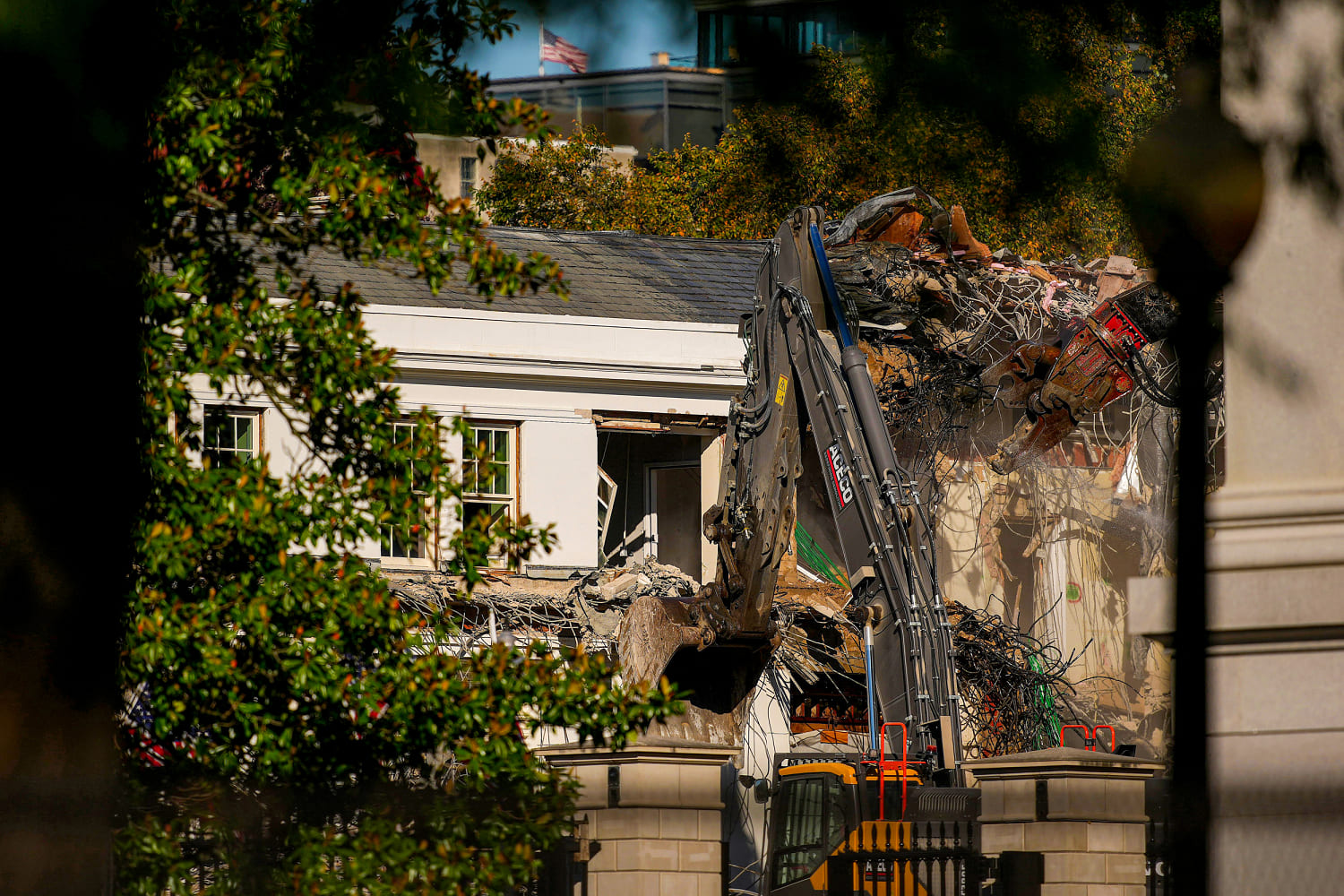 How a nonprofit went from cherry trees and pickleball to handling the money for Trump's ballroom