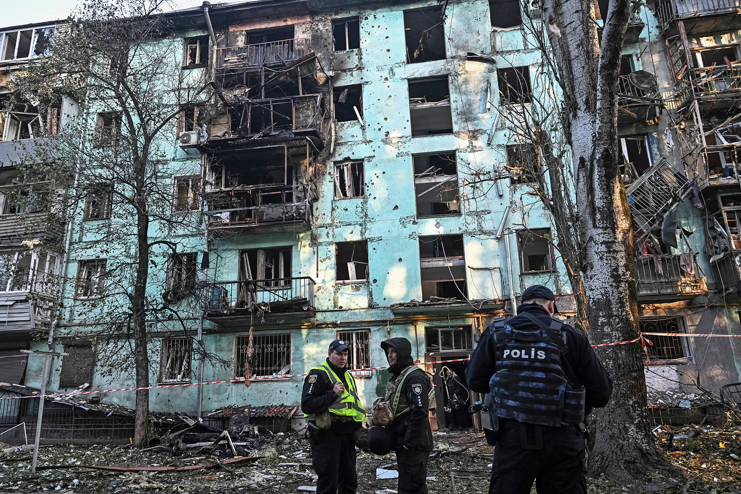 Trump puts Putin talks on hold; Russia launches deadly attacks on Ukraine